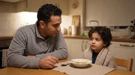 Perché i bambini malati smettono di mangiare e perché i medici controllano i liquidi